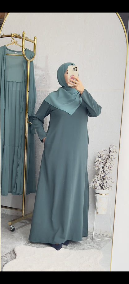 طقم عباية فخم بثلاث قطع – أناقة راقية في كل لون